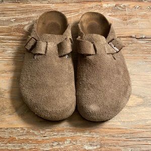 Birkenstock’s Soft Footbed - Suede Leather